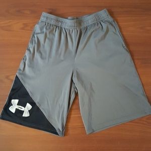 Under Armour Loose Fit Shorts